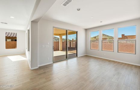 New construction Single-Family house 7206 W Gambit Trl, Peoria, AZ 85383 Parklane- photo 12 12