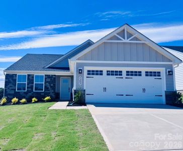 New construction Single-Family house 3282 Eller Drive Ext, Hickory, NC 28602 plan Grand Cayman - image