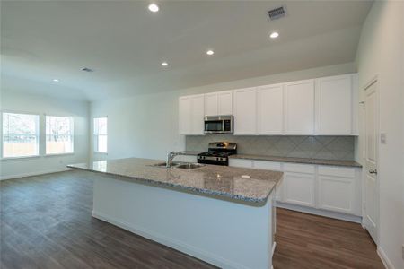 King Oaks Village by Sullivan Brothers Builders in Baytown - photo 15 15