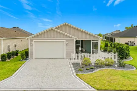 New construction Single-Family house 1758 Yvonia Ct, The Villages, FL 34762 - image