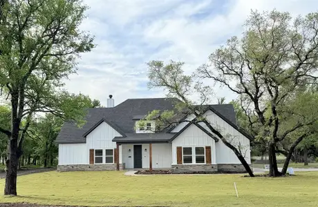 New construction Single-Family house 1008 Sabrina Ct, Weatherford, TX 76085 - image