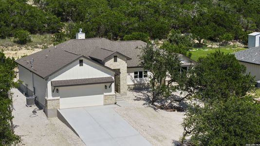 New construction Single-Family house 831 Lasso Lp, Canyon Lake, TX 78133 - image