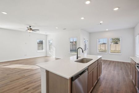 New construction Single-Family house 3704 Muller Oak Pass, Seguin, TX 78155 plan Coan - image 8