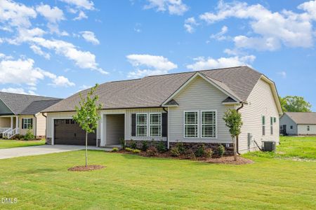 New construction Single-Family house 210 Maxwell Farm Ln, Selma, NC 27576 - image