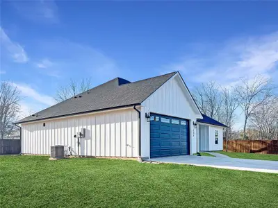 New construction Single-Family house 404 N San Marcos St, Whitney, TX 76692 - image