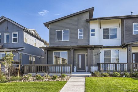 New construction Townhouse house 5410 Second Avenue, Timnath, CO 80547 - photo 0