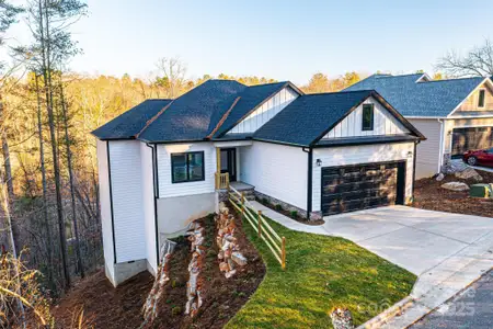 New construction Single-Family house 518 Park Wy Ne, Lenoir, NC 28645 - image