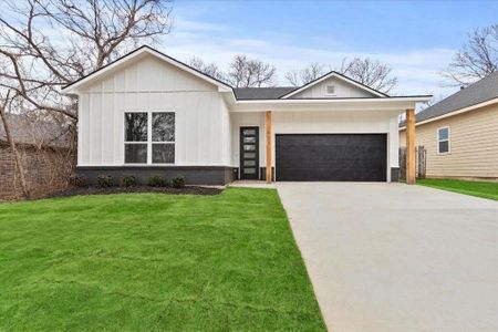 New construction Single-Family house 919 W Day St, Denison, TX 75020 - image