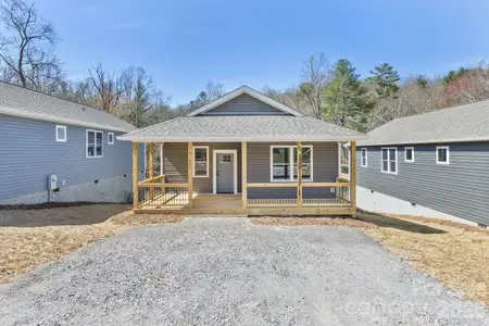 New construction Single-Family house 233 Edgewood Rd S, Asheville, NC 28803 - image