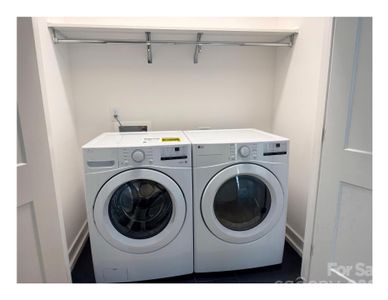 New construction Townhouse house 3922 Sarah Dr, Charlotte, NC 28208 - image 9