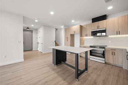 New construction Condo house 634 Central Pkwy, Unit 1211, New Braunfels, TX 78130 - image 4