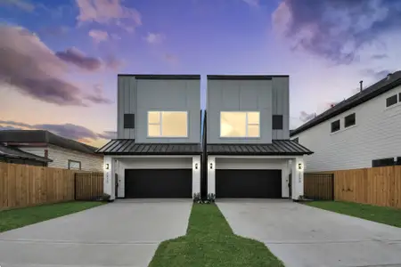 New construction Single-Family house 2408 Lorraine St, Houston, TX 77026 - image
