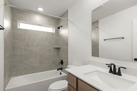 New construction Single-Family house 3717 Pin Oak Hls, Seguin, TX 78155 plan Sergio - image 11