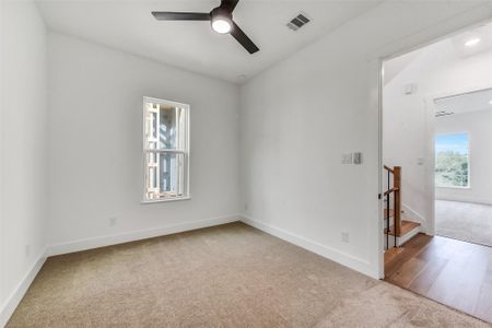 New construction Single-Family house 806 Fisher St, Unit B, Houston, TX 77018 - image 17
