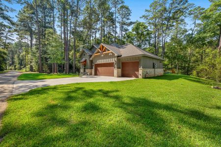 New construction Single-Family house 205 Tall Pne, Livingston, TX 77351 - image