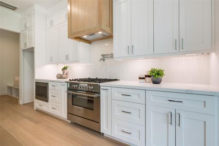 New construction Single-Family house 902 E 25Th St, Houston, TX 77009 - image 13