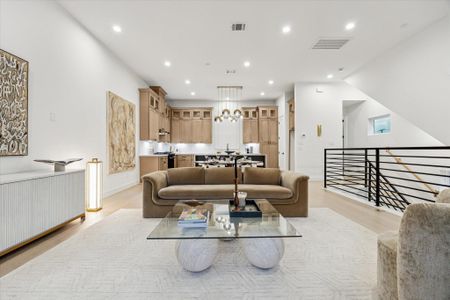 New construction Single-Family house 1113 Ennis St, Houston, TX 77003 - image 19