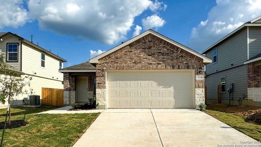 New construction Single-Family house 4210 Tarragon Place, Von Ormy, TX 78073 The Amber- photo 0