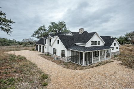 New construction Single-Family house 801 Grand Oaks, Hondo, TX 78861 - image