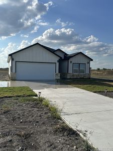 New construction Single-Family house 802 Cr 520, D'Hanis, TX 78850 - image