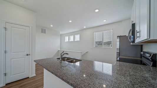 New construction Single-Family house 9989 Revere Ct, Commerce City, CO 80022 plan Landau - image 4