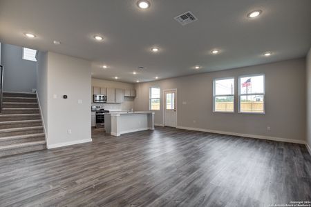 New construction Single-Family house 5707 Topaz Way, San Antonio, TX 78222 Avery - 1681- photo 4 4