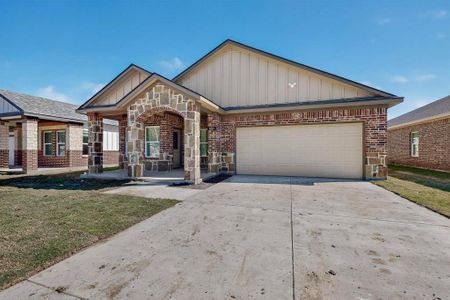 New construction Single-Family house 1221 S Rockwall Ave, Terrell, TX 75160 - image
