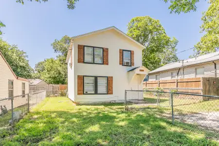 New construction Single-Family house 408 E Baylor St, Weatherford, TX 76086 null- photo 0