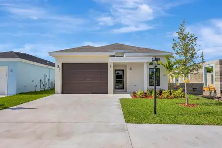 New construction Single-Family house 132 SW Seminole Dr, Indiantown, FL 34956 null- photo 0