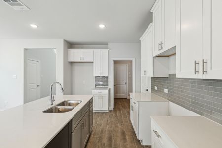 New construction Single-Family house 1150 Marina Dr, Seagoville, TX 75159 plan Robin - image 4