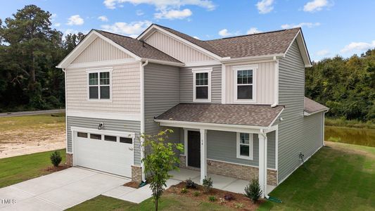 New construction Single-Family house 14 Rolling Banks Dr, Louisburg, NC 27549 Hubble- photo 2 2