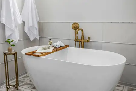 New construction Single-Family house 5739 E Calle Del Paisano, Phoenix, AZ 85018 - image 20