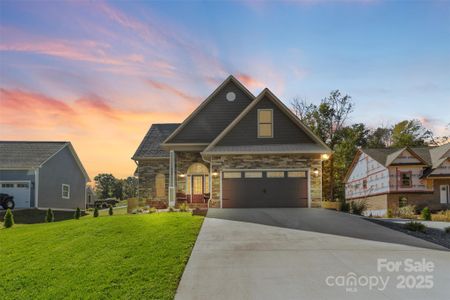 New construction Single-Family house 137 Maplewood Ct, Hudson, NC 28638 - image