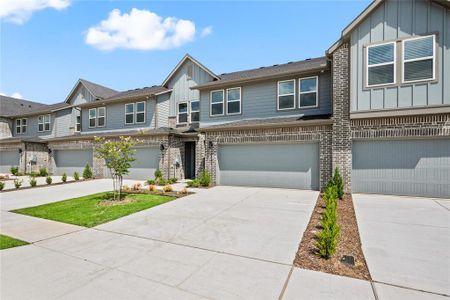 New construction Townhouse house 8841 Enclave Wy, Northlake, TX 76262 null- photo 0