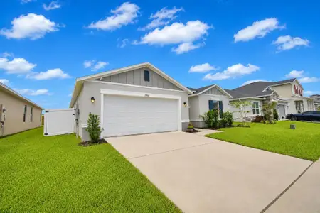 New construction Single-Family house 2817 Woodacre Dr, Haines City, FL 33844 - image