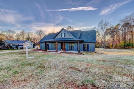 New construction Single-Family house 318 Harbor View Dr, Unit 45, Cherryville, NC 28021 - image