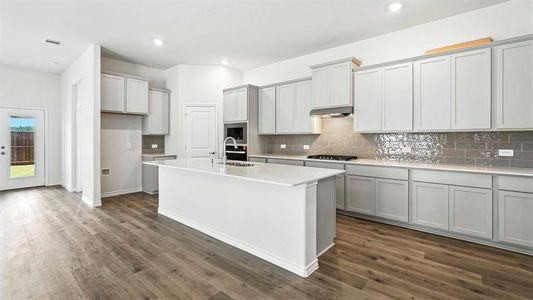 New construction Single-Family house 2120 Foggy Woods Ln, Anna, TX 75409 plan Englewood - image