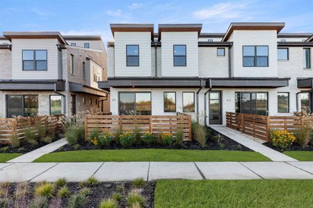 New construction Townhouse house 2016 Aldrich Mews, Celina, TX 75009 plan Hawthorne - image