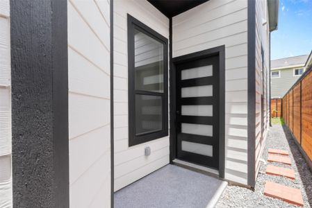 New construction Single-Family house 6611 Ave O, Houston, TX 77011 - image