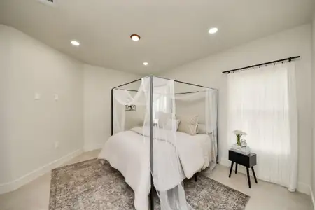 New construction Single-Family house 319 E Gulf St, Baytown, TX 77520 - image