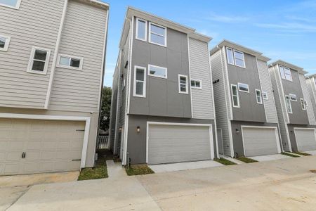 New construction Single-Family house 6713 St. Augustine St, Houston, TX 77021 - image