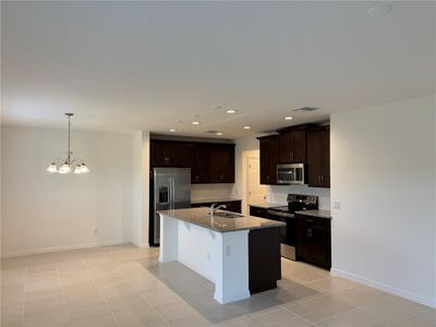 Kitchen / Dining Area