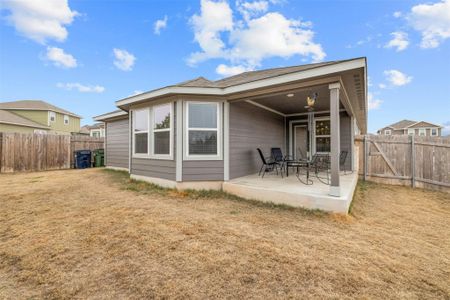 New construction Single-Family house 601 Loriner Way, Liberty Hill, TX 78642 null- photo 29 29