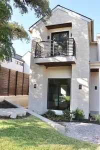 New construction Single-Family house 6102 Forest Hills Dr, Austin, TX 78746 - image 3