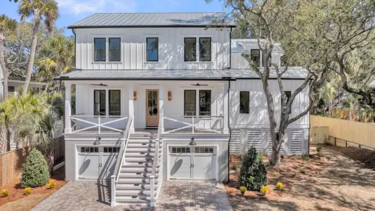 New construction Single-Family house 6 29Th Ave, Isle Of Palms, SC 29451 - image