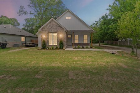New construction Single-Family house 717 Hemlock Dr, West Tawakoni, TX 75474 - image
