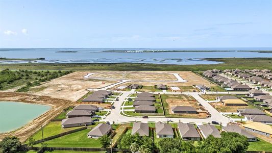 New construction Single-Family house 1121 Grey Heron Dr, Texas City, TX 77590 Gaven- photo 17 17