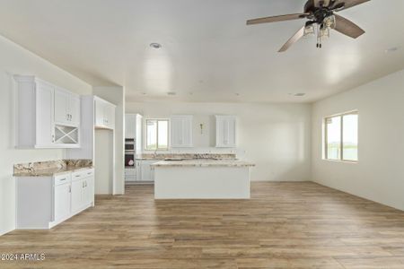 New construction Single-Family house 30502 N 235Th Ln, Wittmann, AZ 85361 null- photo 8 8