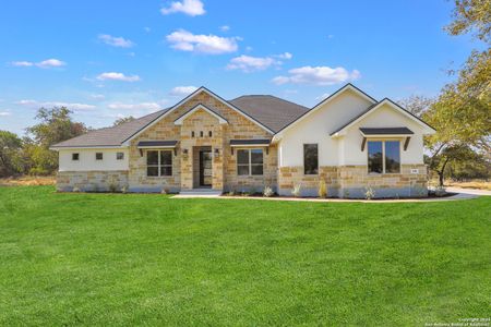 New construction Single-Family house 196 Crescent Ridge, Adkins, TX 78101 - photo 0