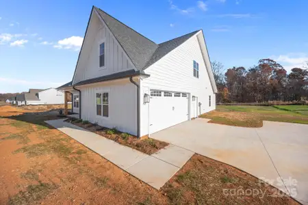 New construction Single-Family house 1325 Coppergate Dr, Salisbury, NC 28147 - image 3